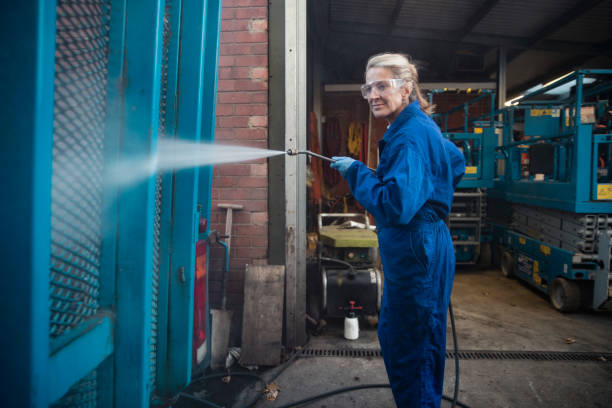 Best Sidewalk Pressure Washing  in Waterford, CA